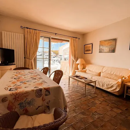 Fisherman House With Wifi Ac And A 14m-mooring 펜션